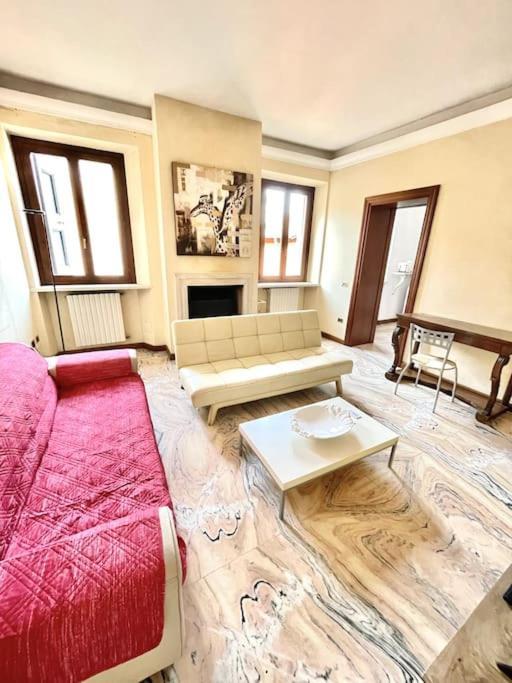Apartment Under The Basilica Of Sant'Andrea مانتوفا المظهر الخارجي الصورة