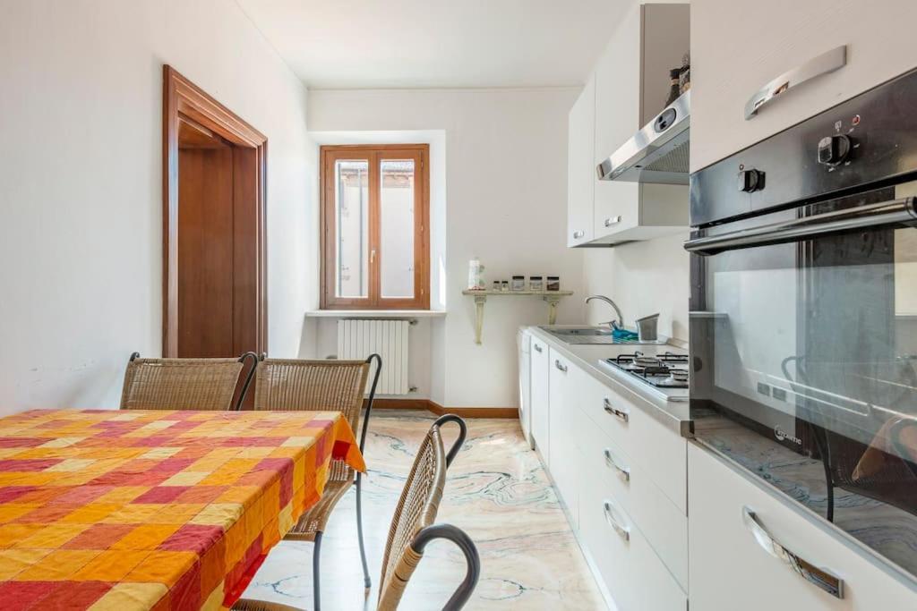 Apartment Under The Basilica Of Sant'Andrea مانتوفا المظهر الخارجي الصورة