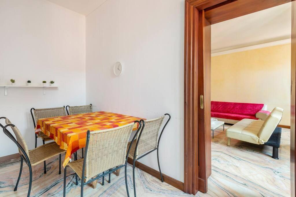 Apartment Under The Basilica Of Sant'Andrea مانتوفا المظهر الخارجي الصورة