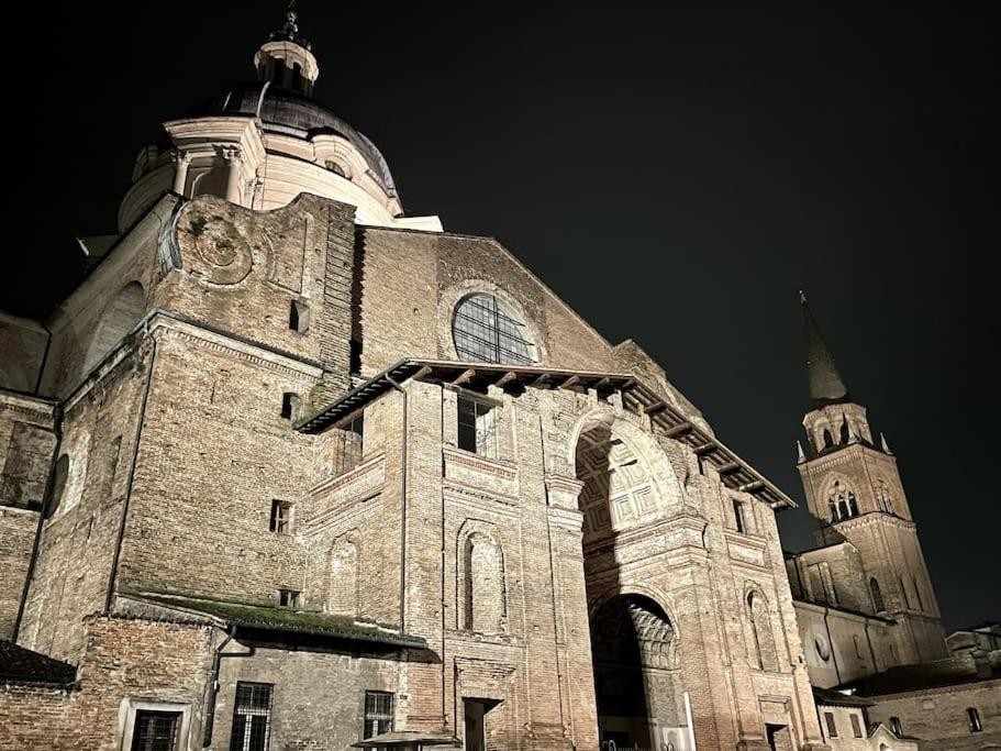 Apartment Under The Basilica Of Sant'Andrea مانتوفا المظهر الخارجي الصورة