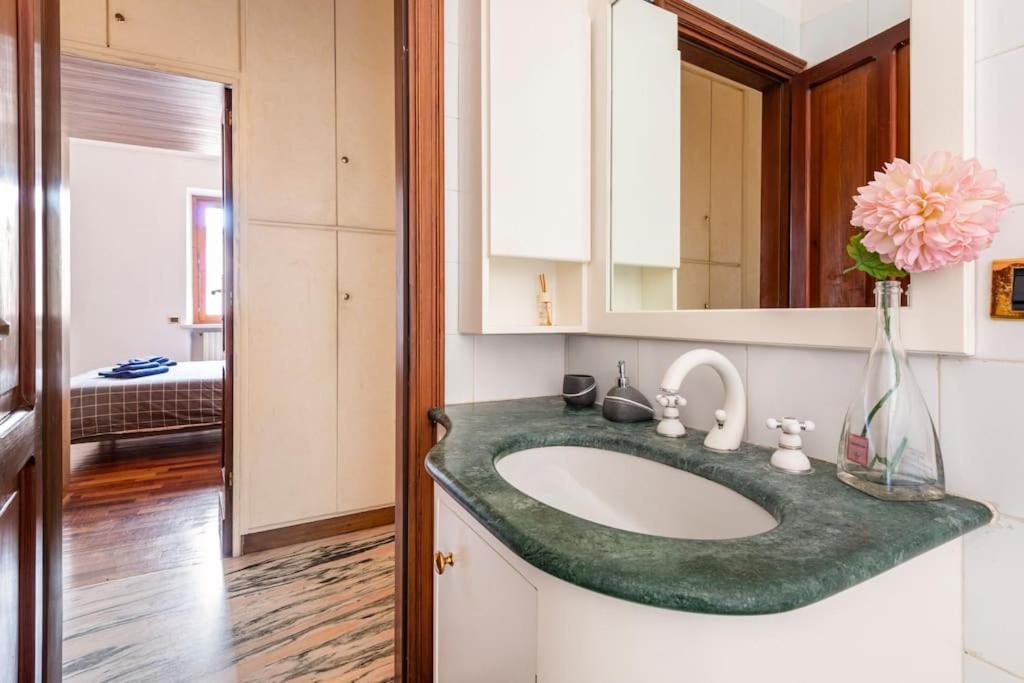 Apartment Under The Basilica Of Sant'Andrea مانتوفا المظهر الخارجي الصورة
